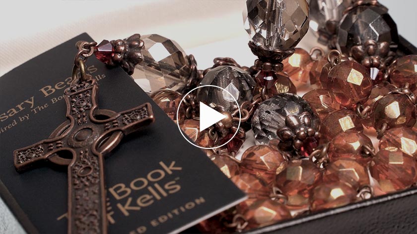 Book of Kells Amber Rosary in Presentation Box - Image 5
