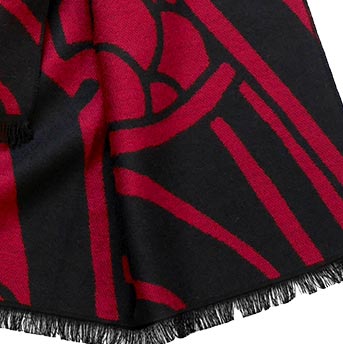 Book of Kells Celtic Reversible Scarf Red/Black - Image 3