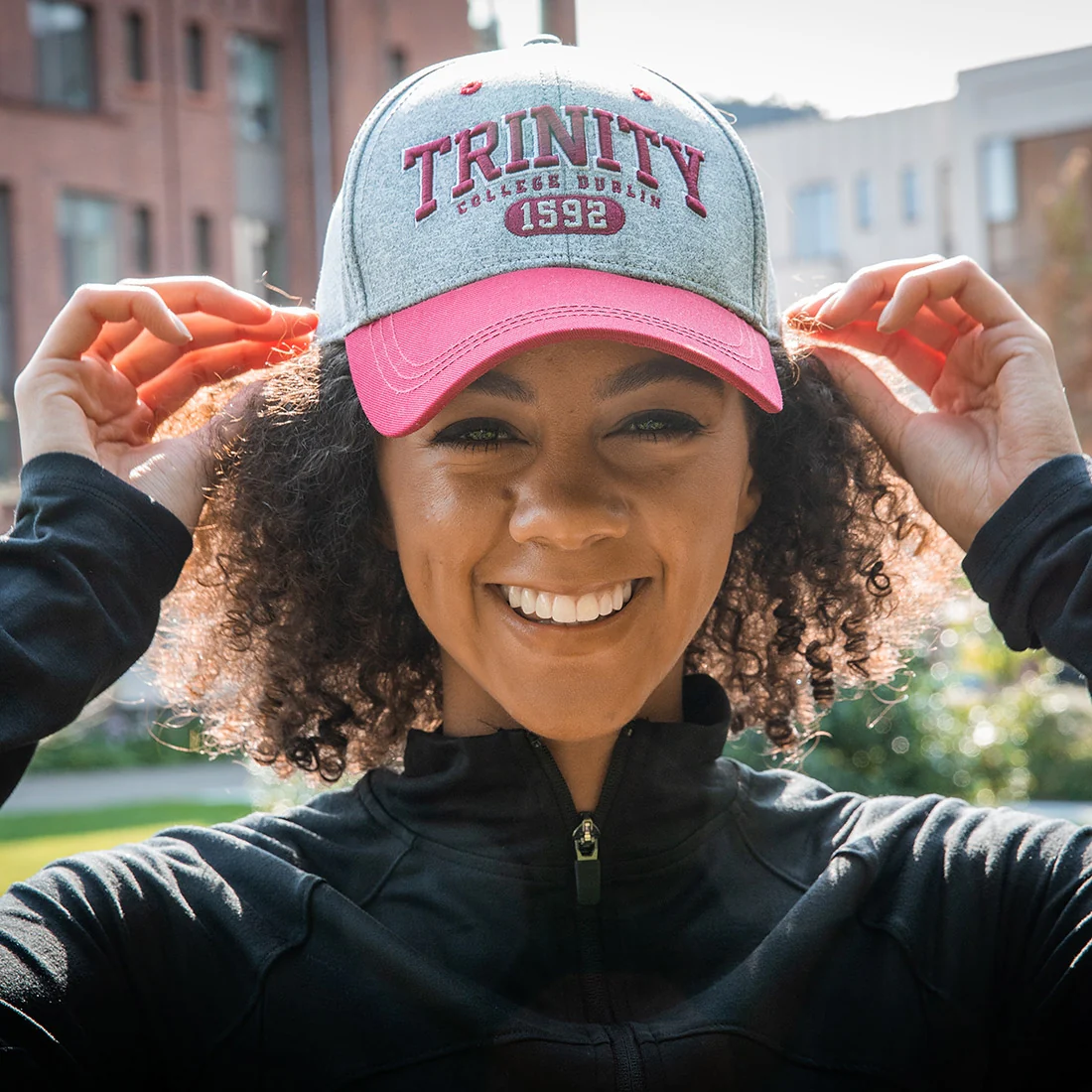 Trinity College 1592 Performance Baseball Cap Grey Marl/Burgundy - Image 5