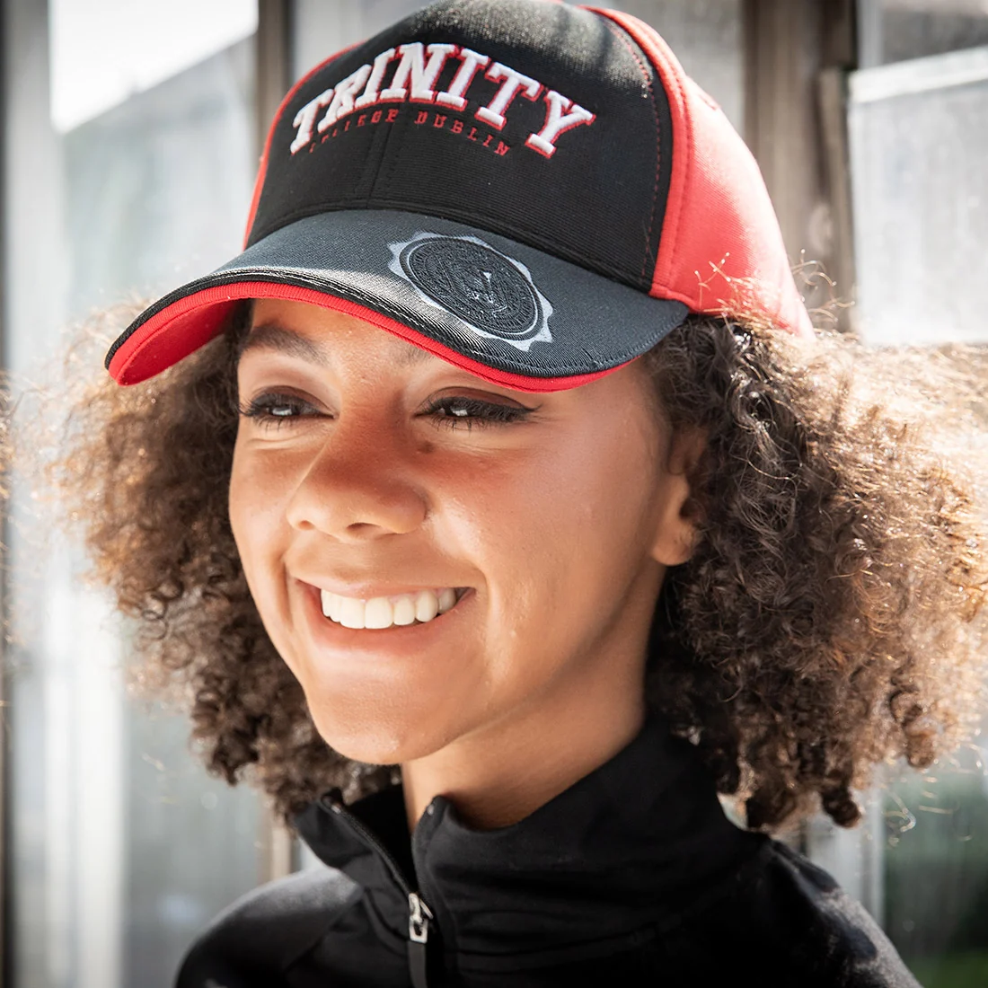Trinity College Dublin Performance Baseball Cap Black/Red - Image 3
