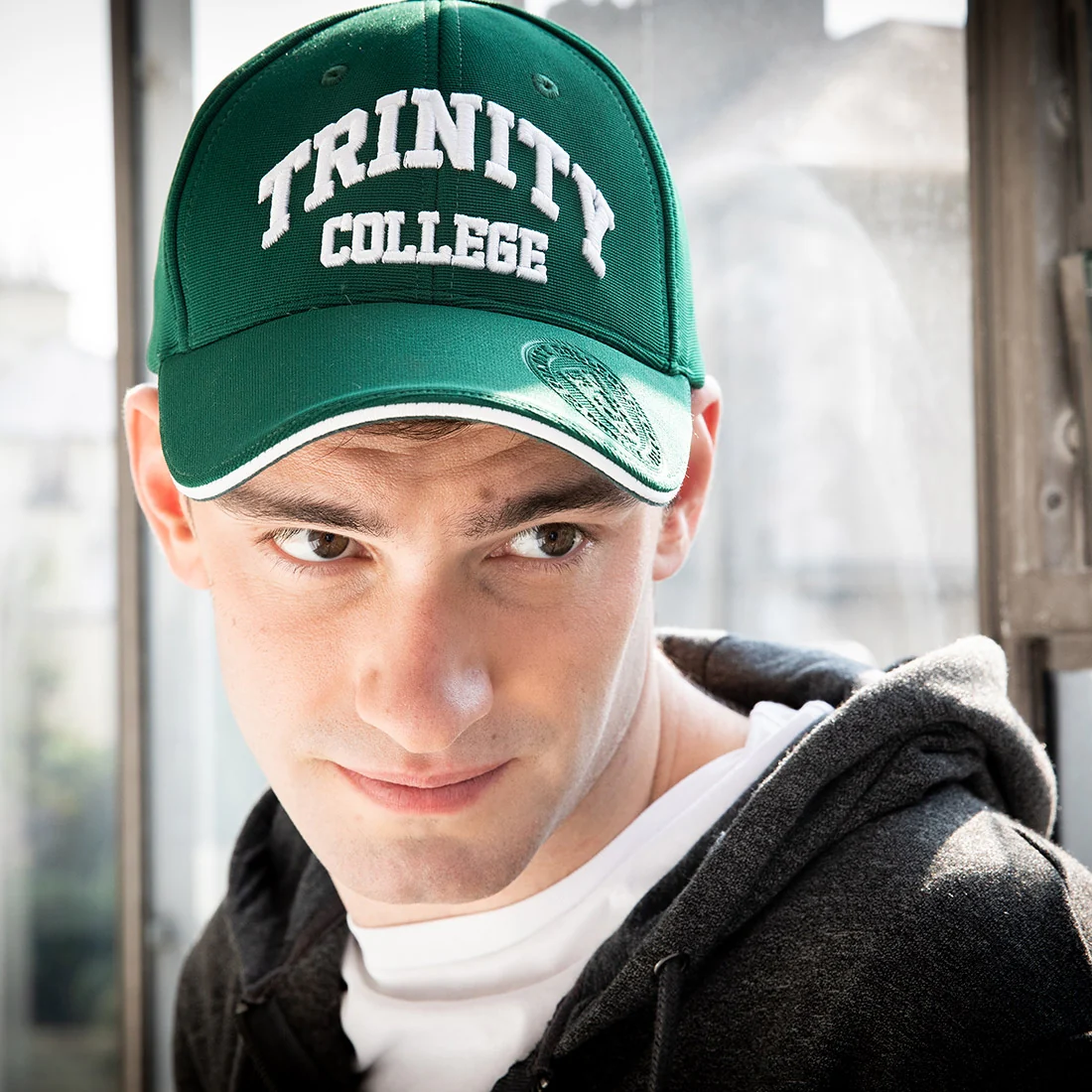 Trinity College Dublin Performance Baseball Cap Bottle Green - Image 5